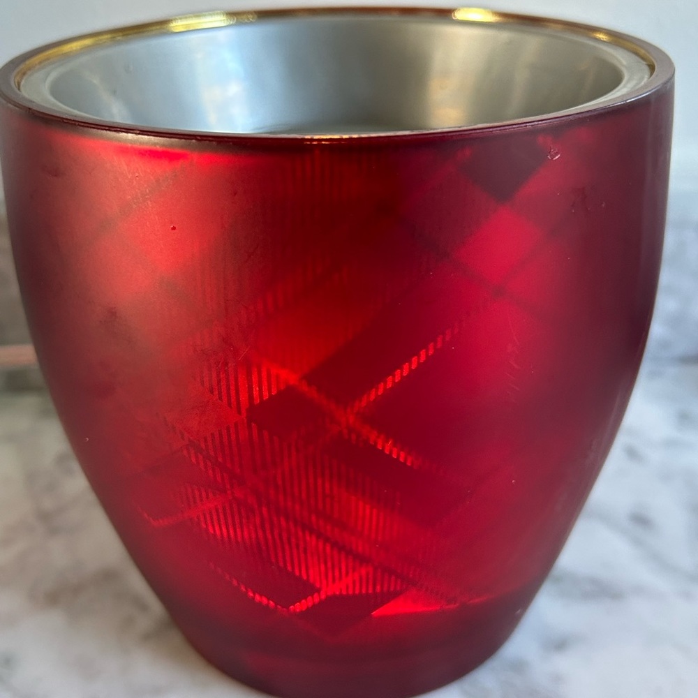 Christmas Yankee Candle Red Plaid Scenterpiece with Timer.